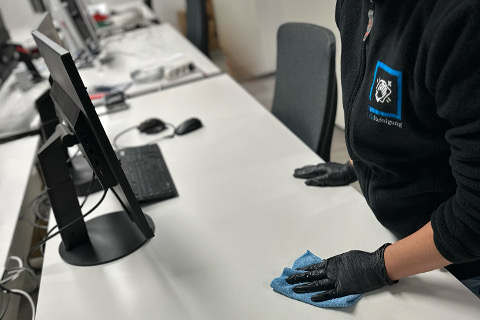 Büroreinigung/Praxisreinigung in Stuttgart Fellbach